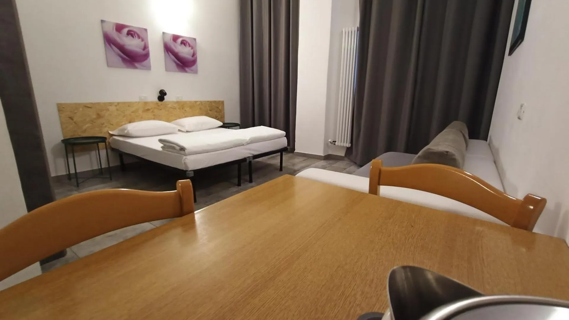 Airport Boulevard Guesthouse Grassobbio Gasthuis