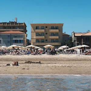 https://buenavista-residence.emilia-romagnahotels.net