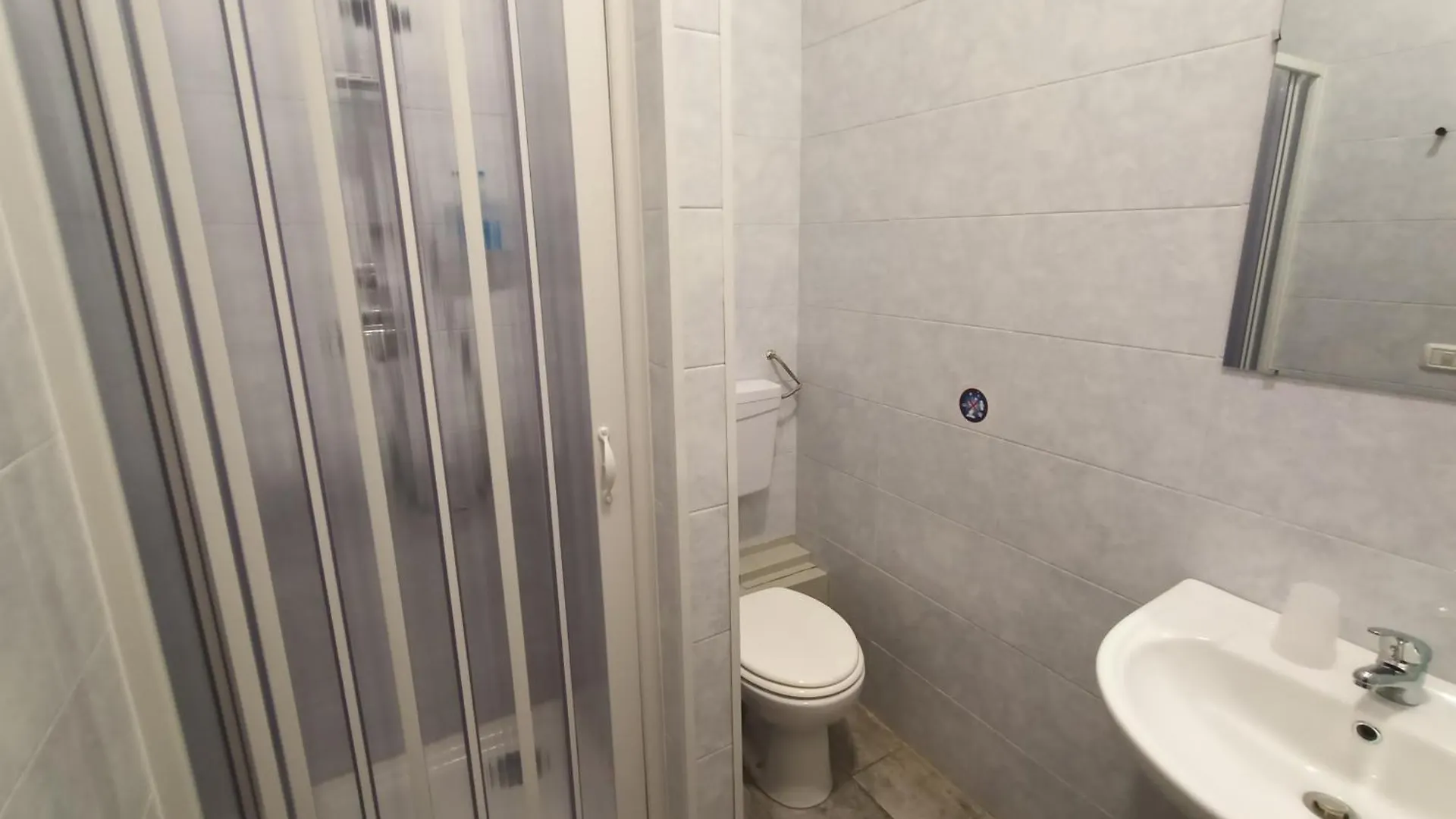 Airport Boulevard Guesthouse Grassobbio Guest house