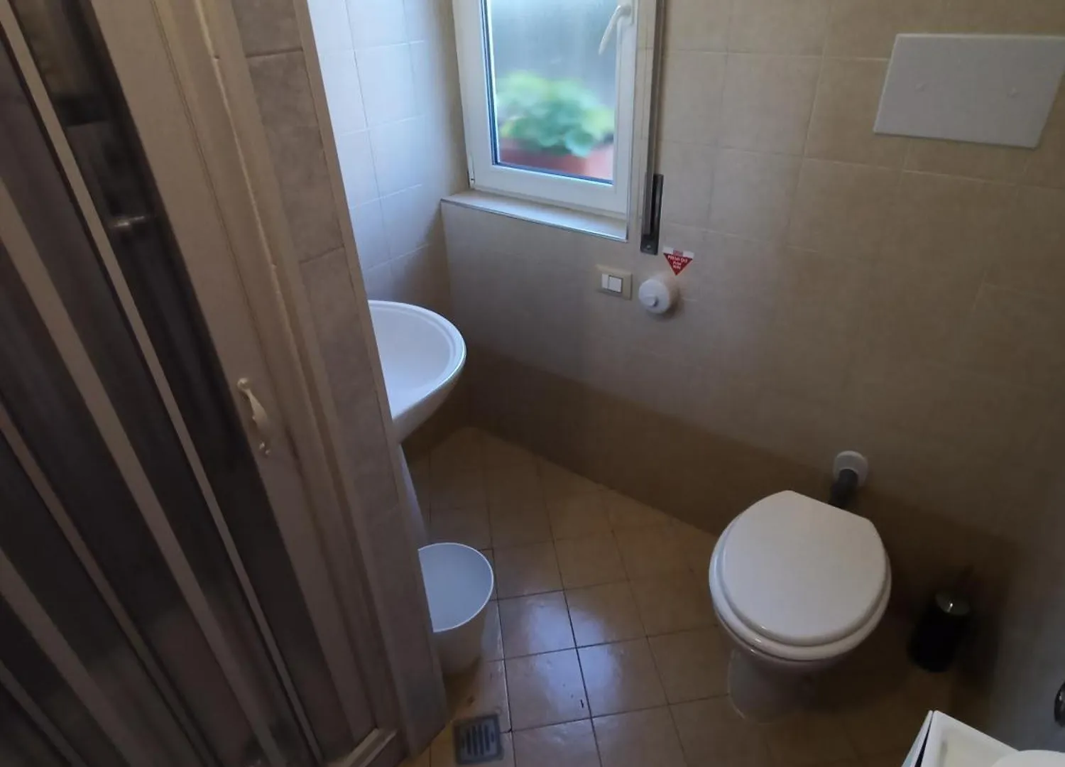 Airport Boulevard Guesthouse Grassobbio Guest house