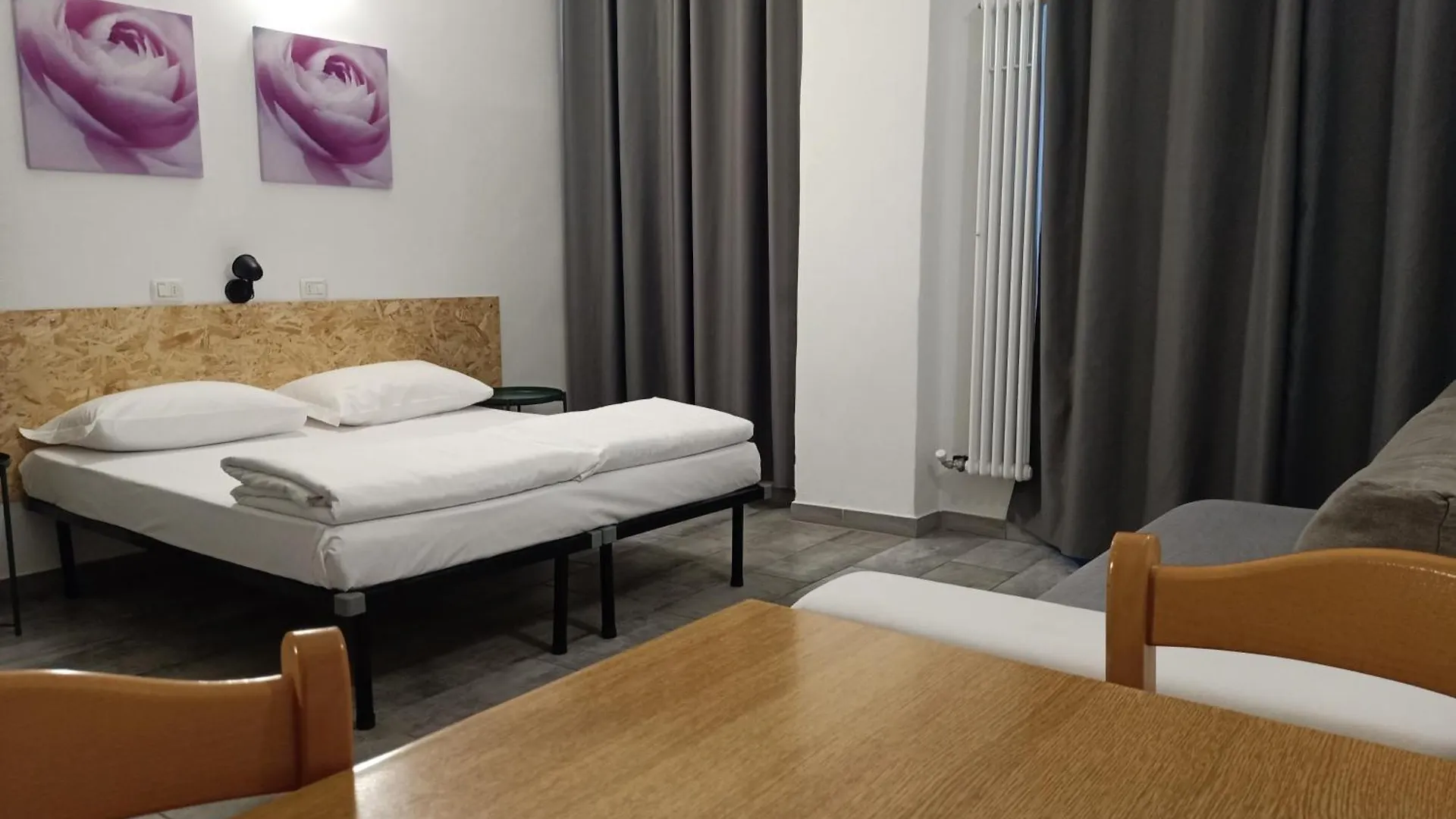 Airport Boulevard Guesthouse Grassobbio Italy